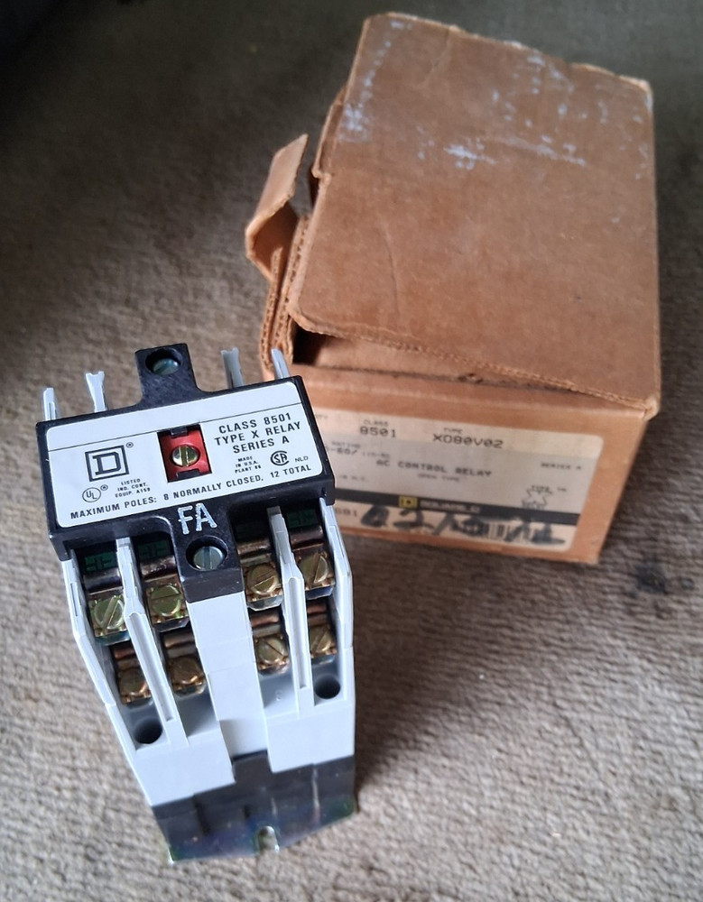 NEW SQUARE D 8501XO80V02 AC CONTROL RELAY 8501