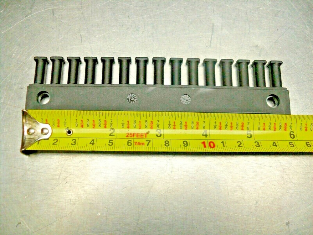 qty 10 – igus Tiewrap Plates 3150.Z8 Series 3000 E Chain New 15 Teeth