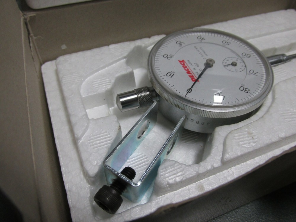 Peacock Dial Gauge 107 0.01-10mm 45923DH