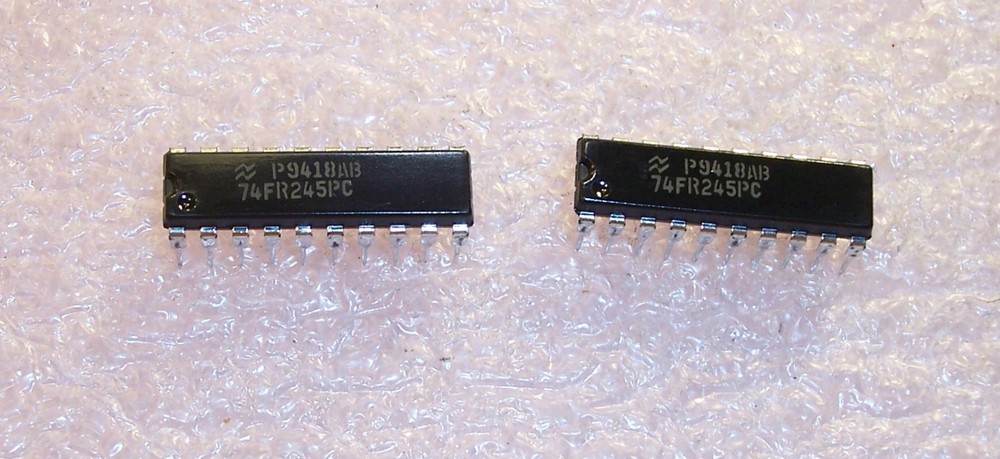 QTY (18) 74FR245PC NSC 20 PIN DIP OCTAL BIDIRECTIONAL TRANSCEIVER NOS 1 TUBE