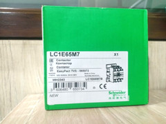 1PC-Schneider LC1E65M7 EasyPact TVS contactor 3P-AC-3= 440V 65A- 220V-NEW
