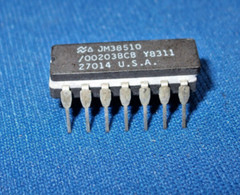 JM38510/00203BCB NSC FLIP-FLOP IC 14PIN CERDIP VINTAGE 1981/83 NEW MILSPEC QTY-1