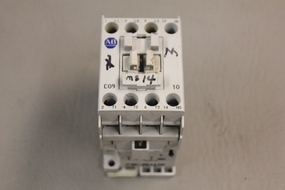 ALLEN BRADLEY 100-C06*10A CONTACTOR OVERLOAD RELAY MODULE