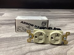 EATON CORPORATION 5362I 5-20R DUP RECEP. 2P 3W 20F 125V #119N20*SI