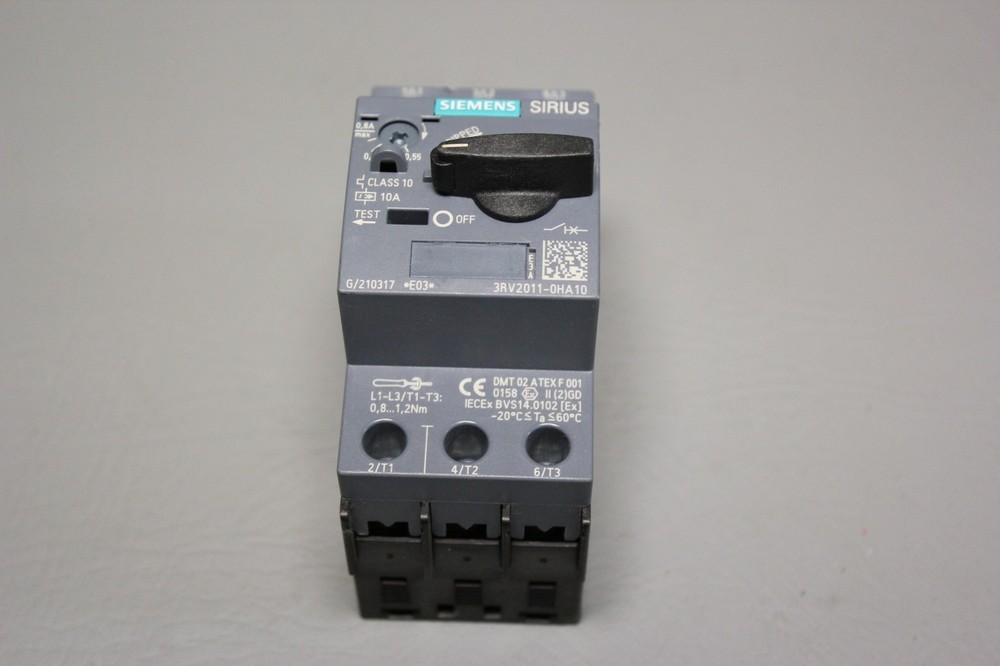 SIEMENS SIRIUS 3RV2011-0HA10 MOTOR STARTER CIRCUIT BREAKER