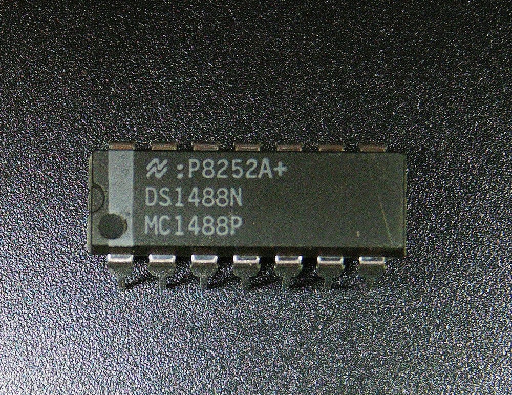 DS1488N MC1488P RS-232 Interface IC 14Pin Chip National NOS