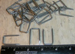 25 Steel 9/16″ x 1 1/4 ELECTRIC CABLE STAPLES 12/3 to 10/3 Romex BRISCON SN100