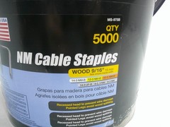 Gardner Bender MS975B Metal Staple 3 Cond 9/16″ 15mm 5000/Bucket