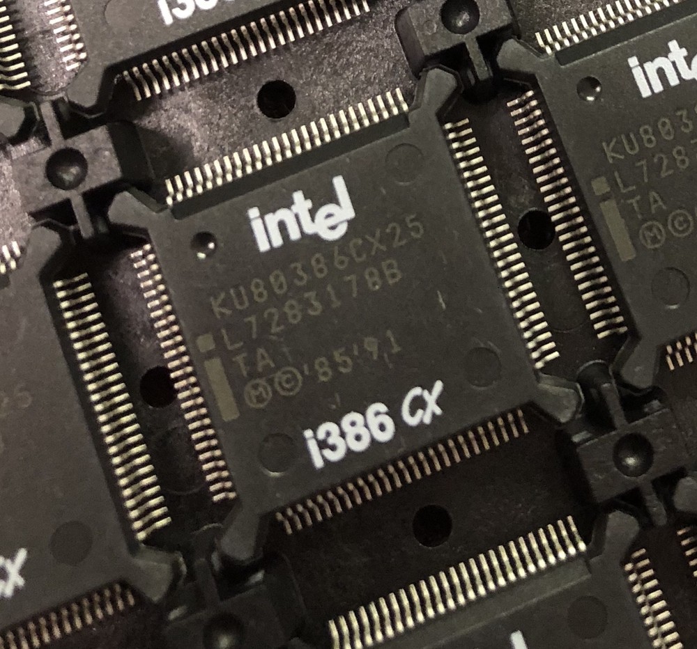 INTEL KU80386CX25 Microprocessor 32-Bit 25MHz CMOS PQFP100 **NEW** Qty.1