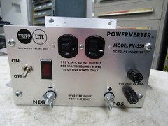 💥TRIPP LITE DC TO AC POWER INVERTER 115 VAC 12 VDC 550 WATTS PV-550