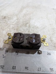 Arrow Hart 15A 250V Duplex Receptacle Outlet Strip Gauge Industrial OEM