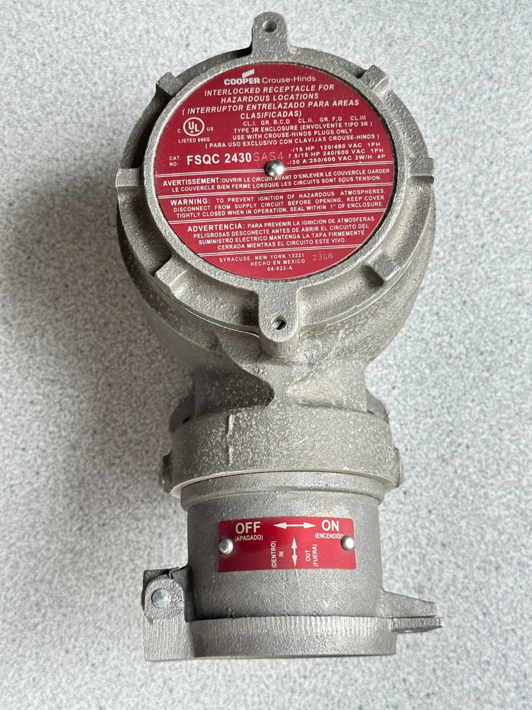 NEW Cooper Crouse-Hinds FSQC2430SAS4 Interlocked Receptacle Explosion Proof 3R