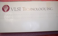 QTY (24) VL82C320A-25FC VLSI QFP-160 SYSTEM CONTROLLER / DATA BUFFER NOS 1 TRAY