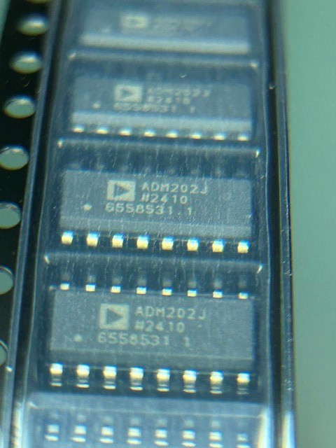 239 NEW A/D ADM202JRNZ 2/2 Transceiver Full RS232 16-SOIC