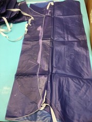 21 Chemical & Water Resistant Aprons, 184123