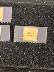 LOT OF 4 ANALOG DEVICES AD563KD/BIN D/A CONVERTERS 24-PIN **NOS**