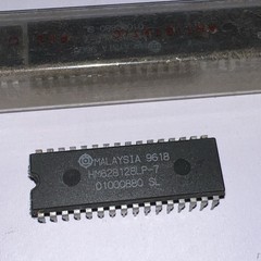 Hitachi HM628128LP-7 Integrated Circuit New From Static Tube