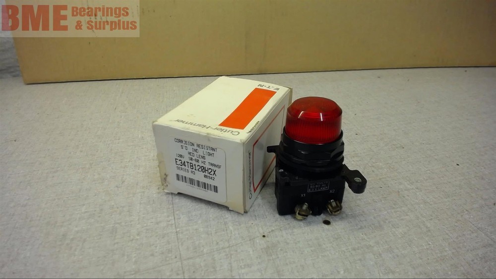Cutler-Hammer E34Tb120H2X Red Corrosion Resistant Std Industrial Light, 120 V
