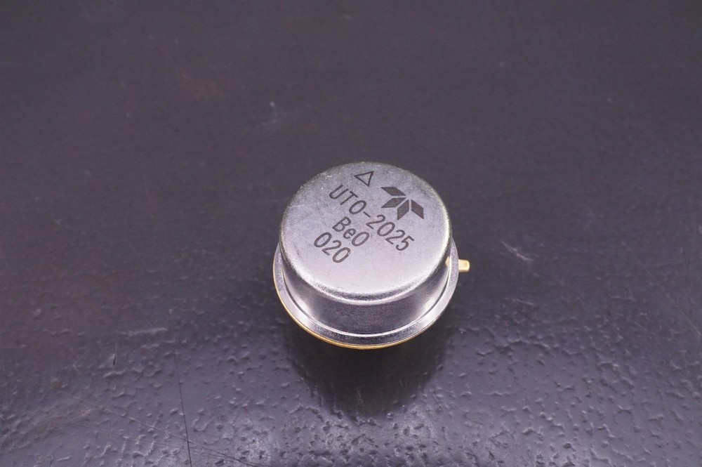 UTO-2025 Teledyne RF Amplifier Single 17V 19dB 100 MHz – 2000 MHz TO-8