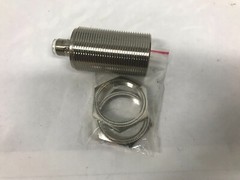 Allen Bradley Proximity Sensor 872cm15bn30D4 NPN 10-30VDC