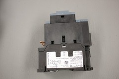SIEMENS SIRIUS 3RT2037-1AK60 CONTACTOR UNIT