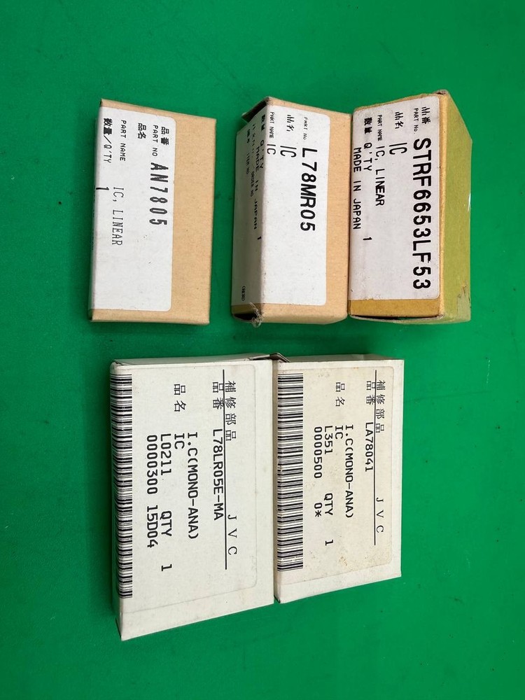 Lot of 5 Assorted ICs AN7805 L78MR05 STRF6653LF53 LA78041 JVC RE