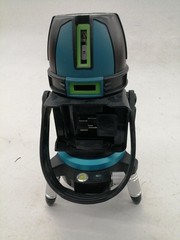 Makita SK507GD Laser Marker with Battery & Charger, Remote Control, Full Line