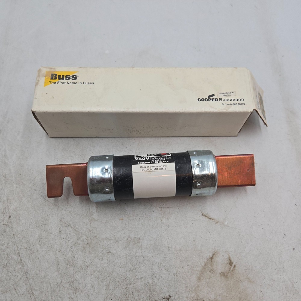 NEW BUSSMANN FRN-R 150 DUAL ELEMENT FUSE 150A 250V