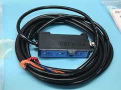 KEYENCE FS2 SENSOR LEVEL AMP WATER TRACK, 34-10197-00, 190980