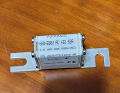 Ferraz Mersen Protistor Semiconductor Fuse V330022 63A 660-690V AC Lot of 6 !!