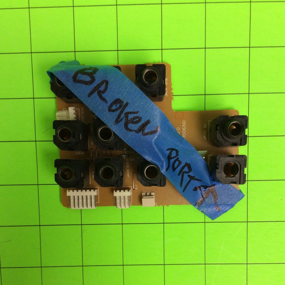 BROKEN Samson S8 Mixer Amp Port Jack Board 4003506310 (BROKEN Ports)