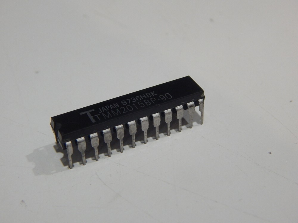 TOSHIBA TMM2015BP-90 Static RAM, 2Kx8, 24 Pin, Plastic, DIP IC
