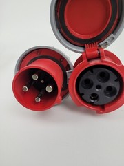 4100P7W/4100C7W Globetron 100A 3P+G 480v Pin & Sleeve Plug IP67 -Next Day Option