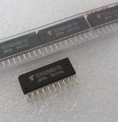 TOSHIBA TC514256BZ-70 DRAM FAST PAGE 256KX4 CMOS ZIP 20PIN PLASTIC **NEW** Qty.1