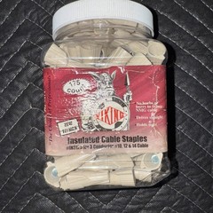 Viking Insulated Cable Staples 175 Count New Old Stock Made In USA
