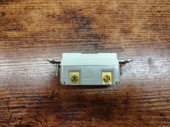 EATON ARROW HART 5250WS SURGE PROTECTION DEVICE – 15A 125V AC – 3 WIRES – WHITE