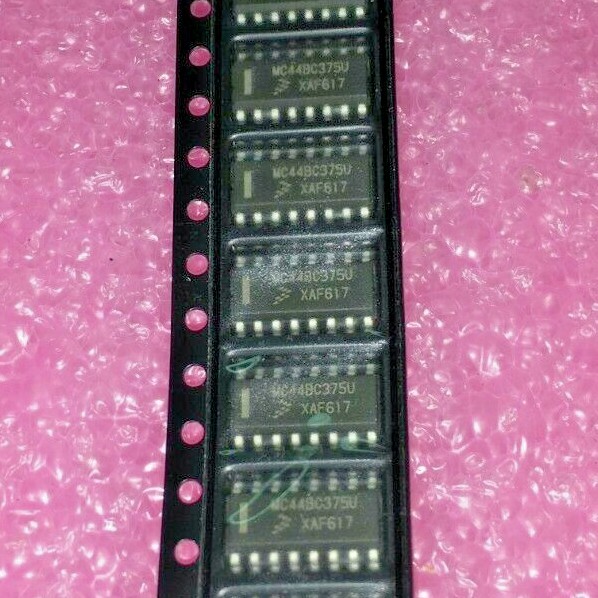 (10 PIECE LOT) MC44BC375UDR2, PLL Tuned VHF (Channel 3/4) Audio/Video Modulator