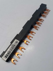 Telemecanique GV2 G445 Square D 3-Pole 4-Position Busbar 600V 63A