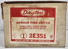 Dayton 2E351 Time Switch