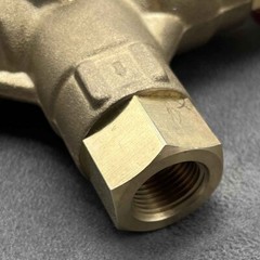 1Pcs New For VB350 pressure regulating valve 350 kg 39MPa 40L/min