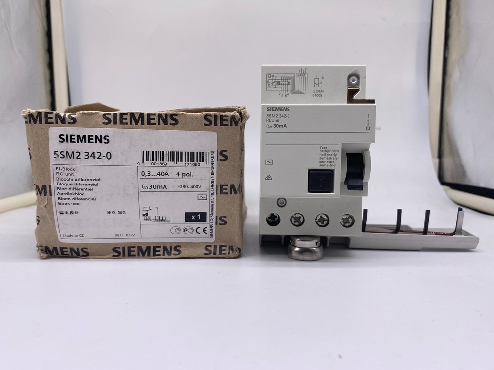 1PCS NEW module 5SM2342-0 4P 30MA SIEMENS