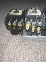 C25DND330 Cutler-Hammer Contactor 120V Coil QTY 3