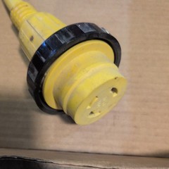 Marinico Adapter 15A 125V Male to 30A 125V Female Locking Plug Boat