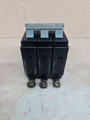 Eaton – CHB340 – Circuit Breaker 40A 240V 3 Pole 10 Kaic w/lugs