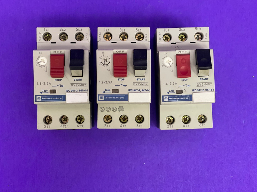 Telemecanique GV2-M07 Motor Circuit Breaker 1.6-2.5A, 690VAC, 50/60Hz [Lot of 3]