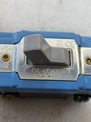 Eaton Arrow Hart AH1203FGY 3-Way Toggle Switch 15A 120/277V Industrial