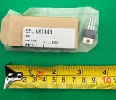 Lot of 5 Assorted ICs AN7805 L78MR05 STRF6653LF53 LA78041 JVC RE