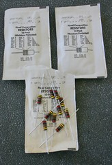 30 Pieces JANRCR32G201JS 200 Ohm 1 Watt 5% Carbon Composition MIL-SPEC Resistors
