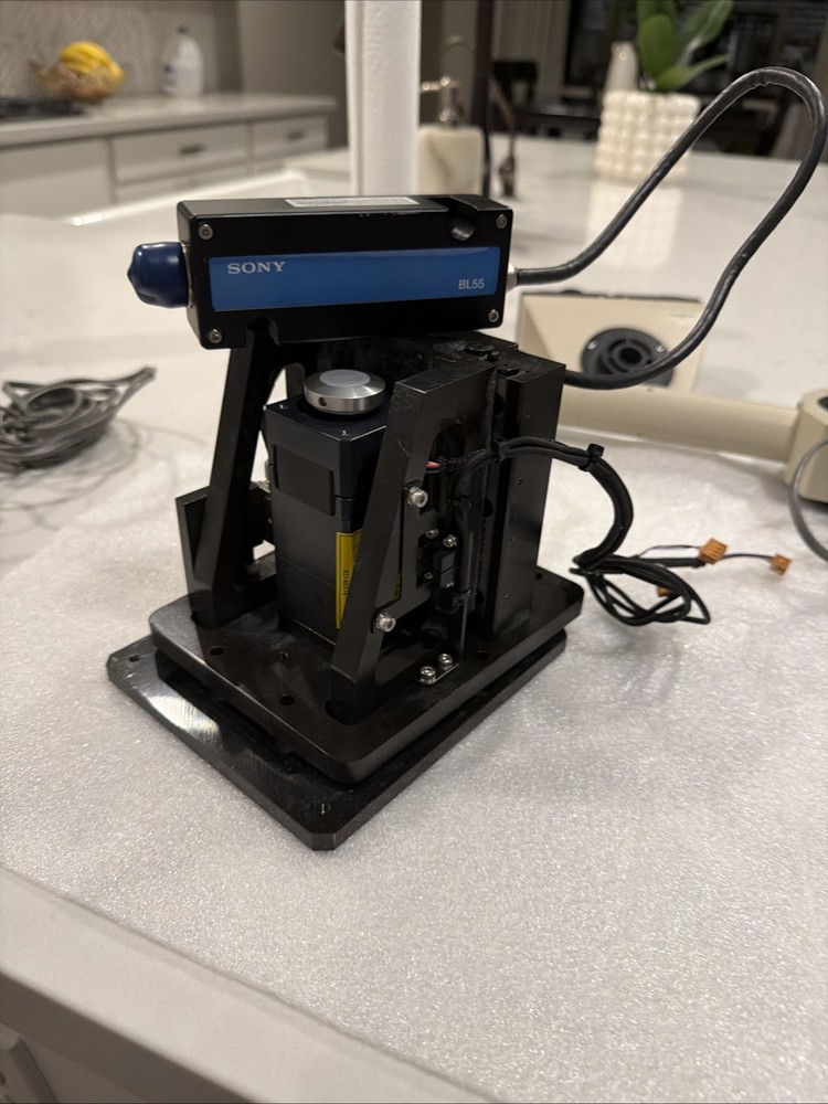 Lift Assembly – Linear Z drive- Oriental Motor with SONY BL55 Optical Camera