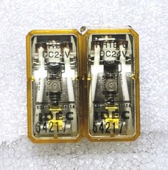 2 Pcs.- IDEC RH1B-U-DC24V SPDT Contact, 24 VDC Compact Power Relay